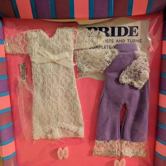 Jolly Toys pride Vintage Doll Outfit Set with Lace Details - Picture 3 of 9